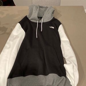 North face mens sweatshirt. Size L. Color block.